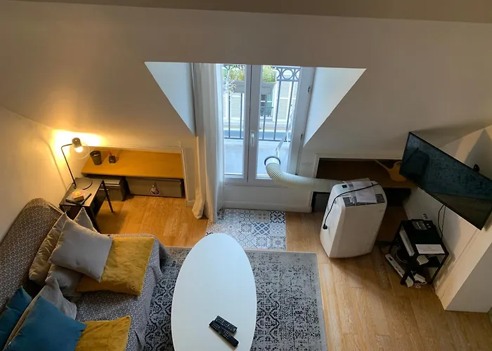 Confort Au Coeur De Paris 8E, 5E Etage Avec Ascenseur
