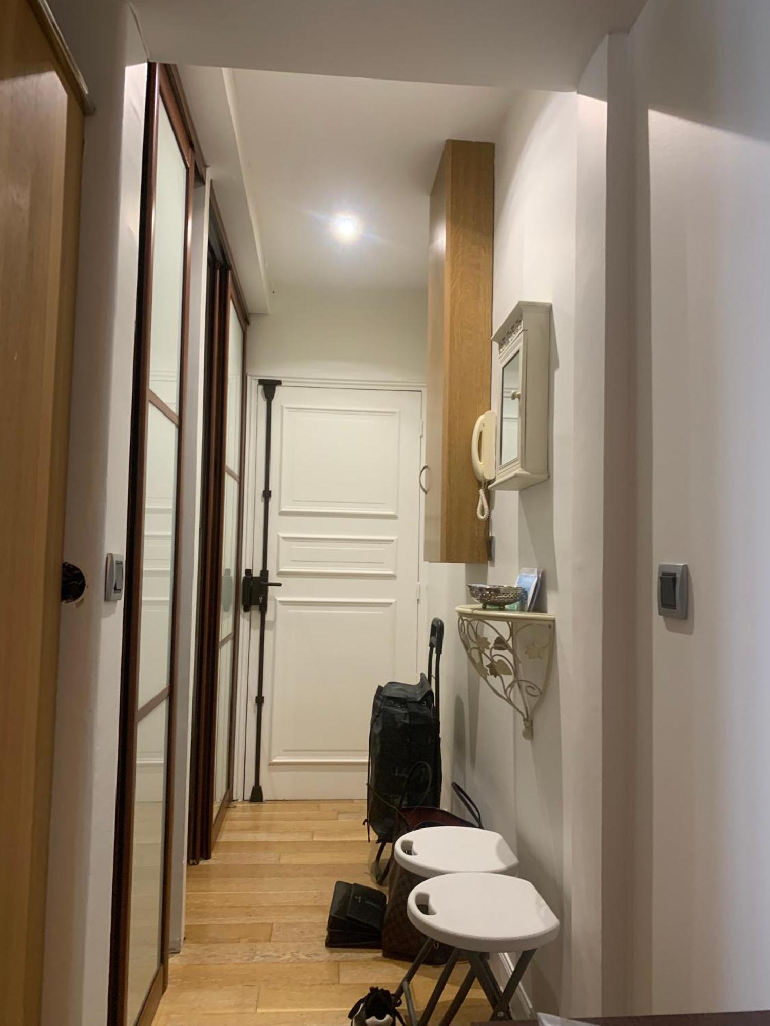 Confort Au Coeur De 8e, 5e Etage Avec Ascenseur Appartamento